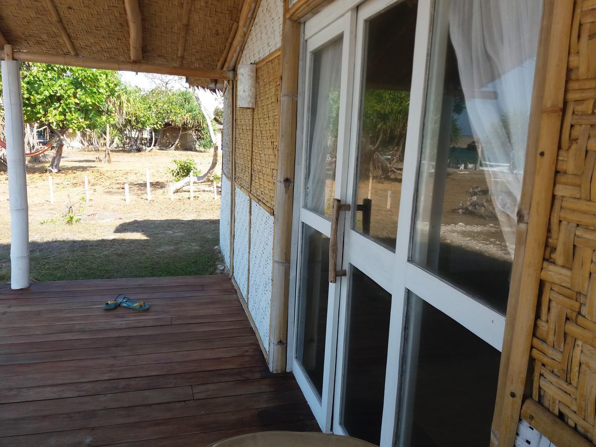 Wera Beach Kadumbul Esterno foto