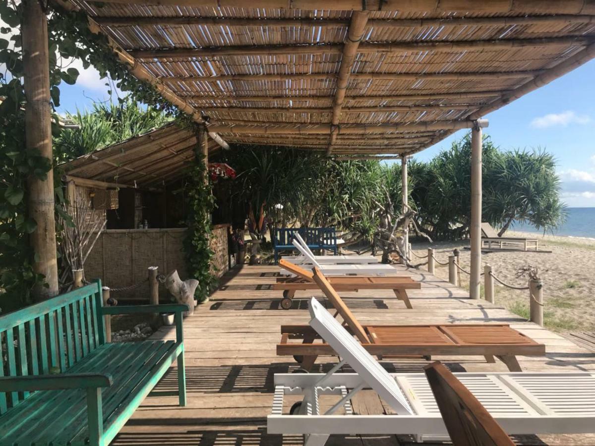Wera Beach Kadumbul Esterno foto