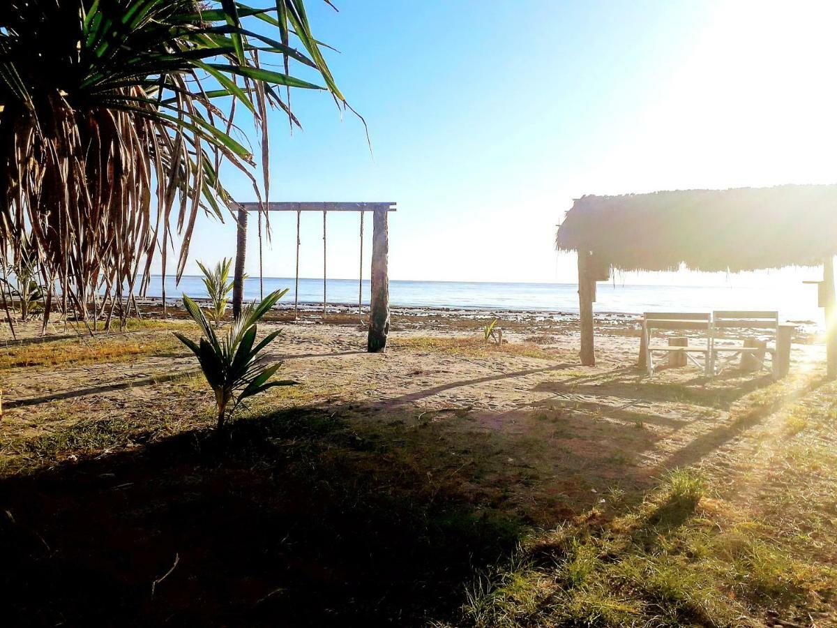 Wera Beach Kadumbul Esterno foto