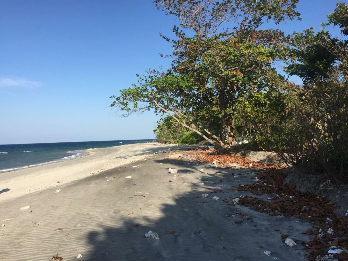 Wera Beach Kadumbul Esterno foto